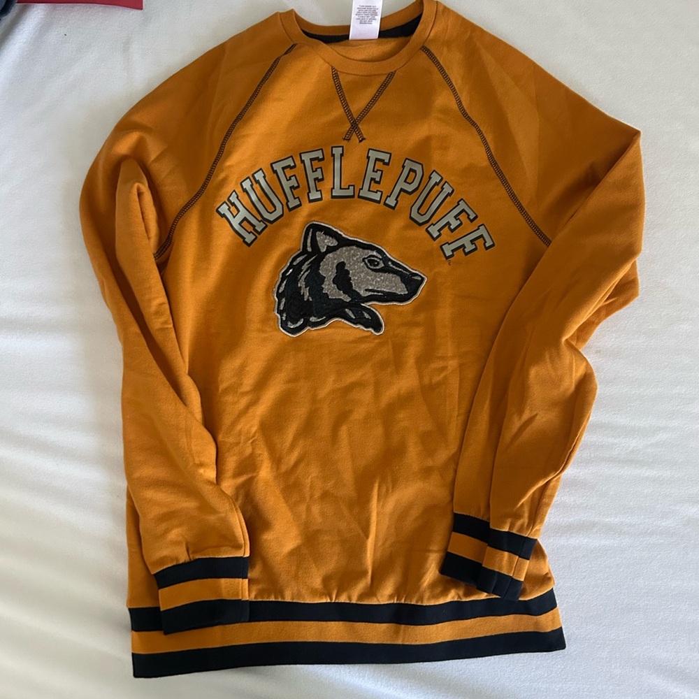 Hufflepuff Men's Sweater - Gold and Black